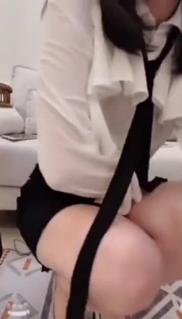 【一杯白露】付费wxfl 制服肉丝 高颜值大长腿美女