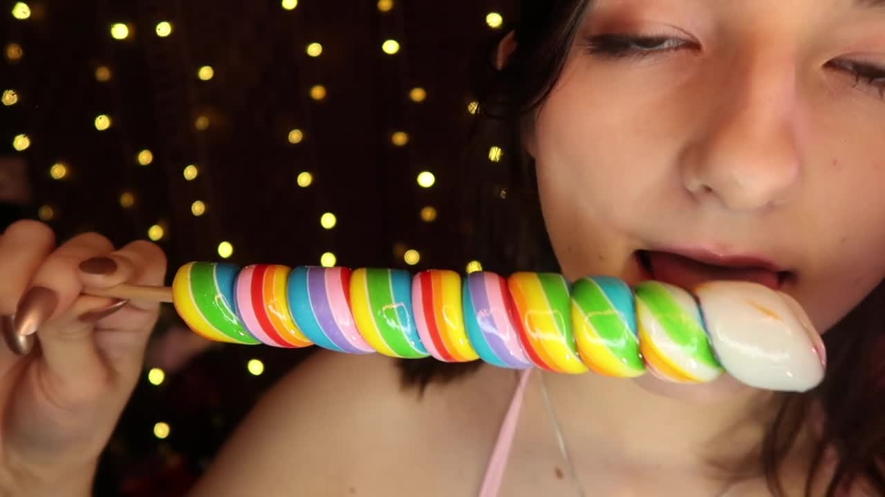 AftynRose ASMR Bunny girl suckin on a looong lollipop