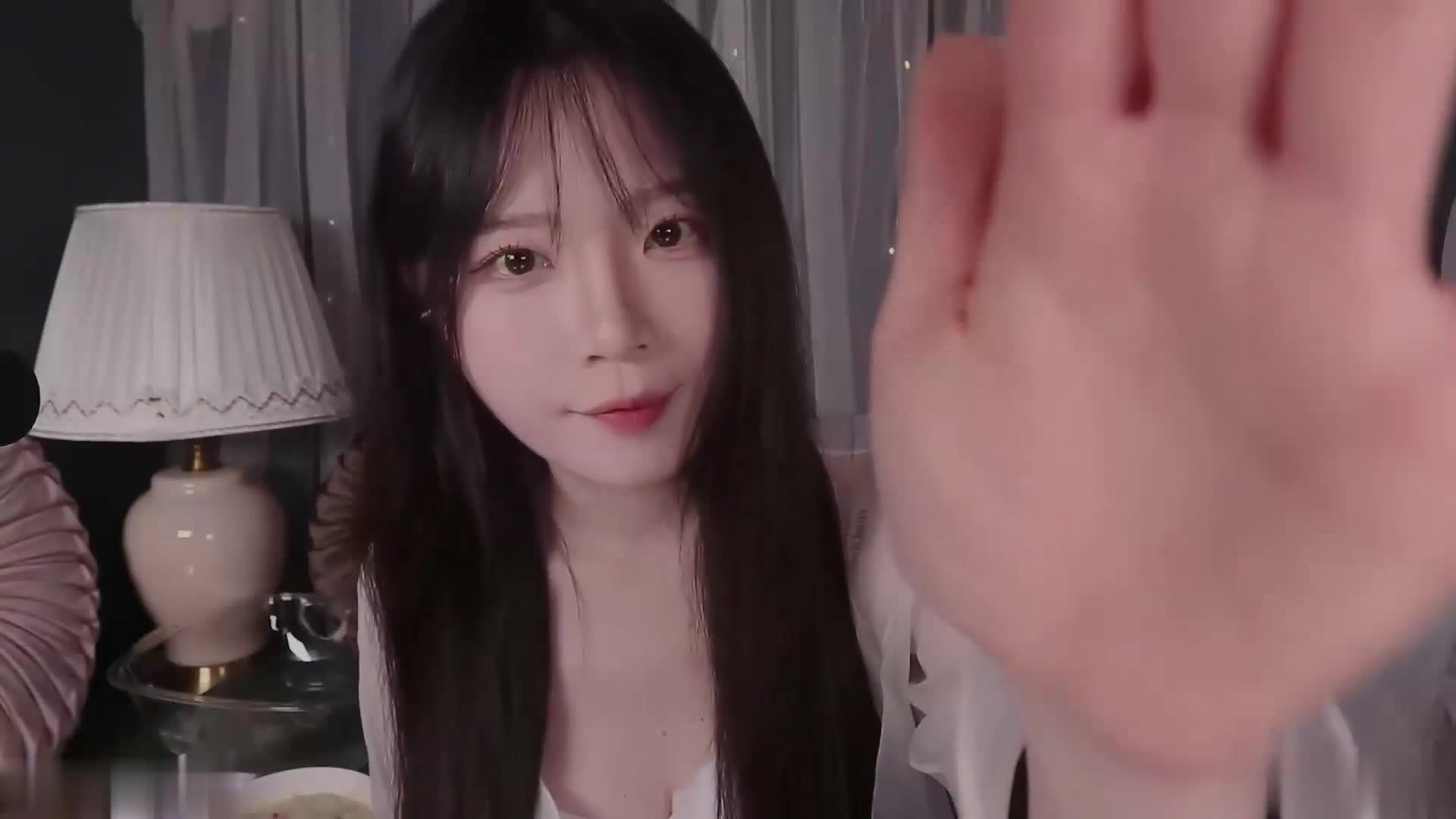 【其它助眠】Nara耳语轻音ASMR系列之女朋友照顾生病的男朋友【中文字幕】