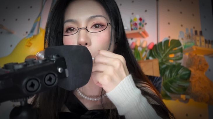 【晚安yoyo】ASMR口腔音舔耳身心放缓舒适助眠视频集 77