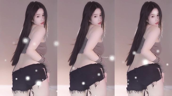 【虎牙艺欣】粉丝付费群定制烧舞集 8