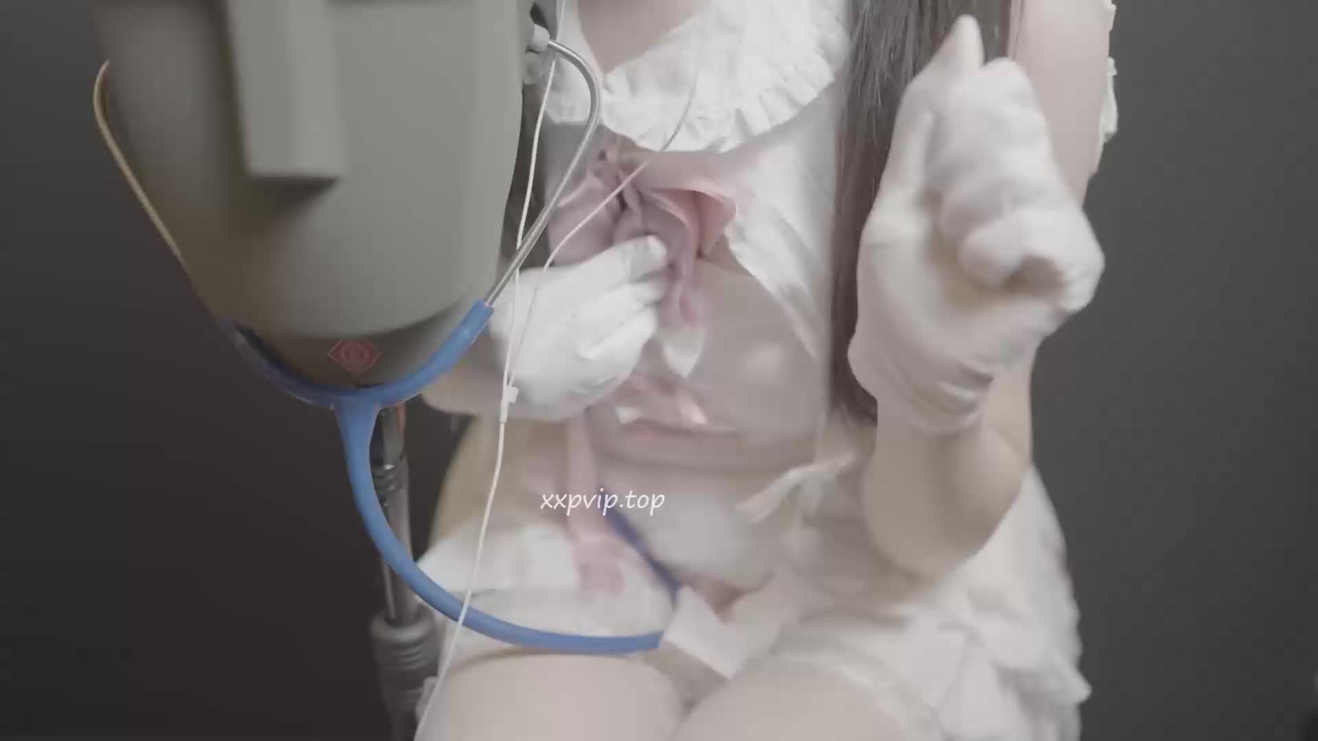 【福利助眠】声优甜妹亭子wwASMR福利系列之白丝护士 身体接触