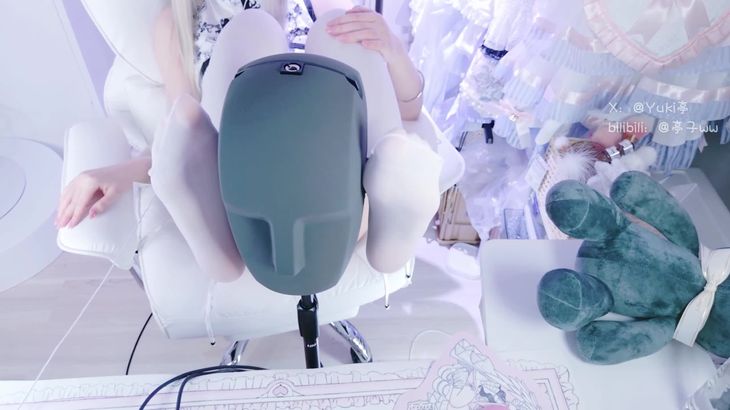 【亭子wwASMR】可爱亭宝在线助眠啦 大量COS轻语掏耳踩耳哦 10