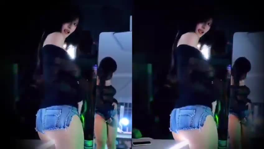 【舞蹈定制】斗鱼你的11r土豪定制抖胸热舞 25