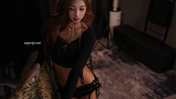 【舞蹈比赛】虎牙星舞杯多位烧货舞蹈精选之半决赛 11