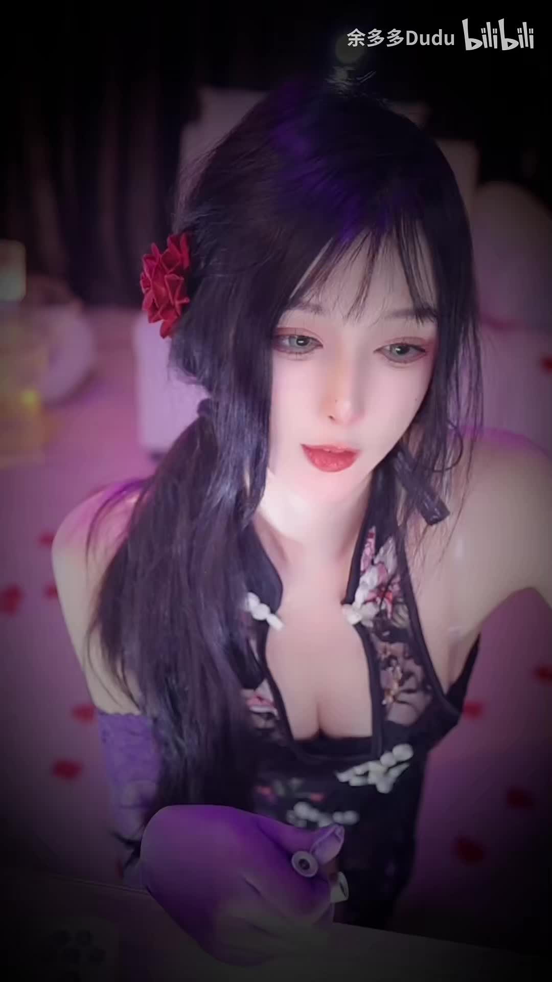 【福利助眠】高颜值妹子余多多ASMR充电福利哄睡 9